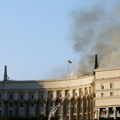 Zapalila se zgrada Vlade u Kijevu