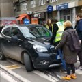 Nepoznati vozač se zaleteo automobilom na studente kod Pravnog tokom 16 minuta tišine