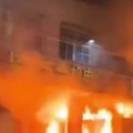(Видео) Ватра прогутала стамбену зграду: Велики број погинулих у катастрофалном пожару у Кини
