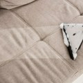 Vaša sofa može izgledati kao nova ako pratite ove jednostavne trikove čišćenja