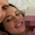 "Izgubila sam više od litar krvi": Influenserka nakon porođaja prošla kroz pakao, život joj visio o koncu