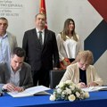 Potpisan ugovor kojim započinju aktivnosti na izgradnji i rekonstrukciji Kliničkog centra Kragujevac