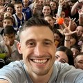 VIDEO Ludilo zbog Avramovića u srednjoj školi: Ovo se zove promocija košarke u Čačku