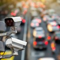 Vožnja u suprotnom smeru, telefoniranje i divljanje više neće prolaziti nekažnjeno Stižu nove kamere u Beograd, evo gde će se…