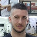 Loša frizura ga naterala da uzme makaze u ruke! Bojanova priča počela je u salonu od 10 kvadrata, a danas je najtraženiji…