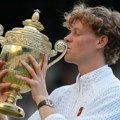 "Siner pati, ali to ne pokazuje ljudima"