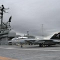 Муке са носачима авиона: Амерички морнари ни пиво да попију