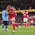 Arsenal silovito započeo odbranu titule u Premijer ligi
