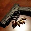 Policija u Sremskoj Mitrovici uhapsila muškarca zbog droge i nelegalnog pištolja