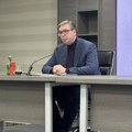 Od presudnog je značaja da se obezbedi mir i sigurnost Srbima na KiM: Vučić - Tražićemo rešenja do poslednjeg trenutka
