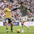 Dušan Vlahović isključen u remiju Juventusa i Đenove