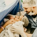 Porodilišta kao fabrička traka: Otac se tu tretira kao levo smetalo