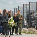 "Lekari sve vreme dizali ljude iz nesvesti" Najtužnija sahrana u Srbiji, doktori sa VMA pomagali rođacima poginule dece