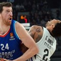 Efes uništio Partizan i Zvezdu, pa se raspao na prvom sledećem gostovanju i izgubio sa velikih -19 u Evroligi