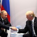 Svi bi da se rukuju s Putinom: Oglasio se Tramp o sastanku u Istanbulu
