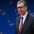 Crnogorska novinarka postavila Vučiću provokativno pitanje, on joj očitao bukvicu: "Naravno da odoše" VIDEO