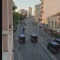 Vidite kako oni biju a mi ne: MUP na Instagramu deli snimke intervenicija po svetu (VIDEO)