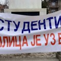 Prokuplje večeras na protestu solidarnosti – “Kad udare na jednog, ustajemo svi”