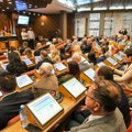 Sednica Skupštine Novog Sada: Na dnevnom redu više od 60 tačaka, ispred zgrade protest