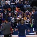 "Trener" Jokić uživao u novom tijumfu denvera: Srbin davao instrukcije, oslablljeni Nagetsi srušili Janisov Milvoki! (video)
