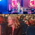 Ne viđamo je često: Žena Nikole Jokića u prvom redu na koncertu "Magla" benda (foto)