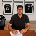 Uroš Miladinović produžio ugovor sa Čukaričkim do 2028. godine