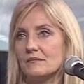 Umrla čuvena pevačica: Nastupala je sa najpoznatijim rok bendovima