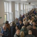 PRESEK do 13 sati: Glasalo više od 41 odsto birača, izlaznost značajno veća nego na prethodnim izborima