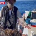 Australijanac i njegov pas dva meseca preživeli u Tihom okeanu jedući sirovu ribu