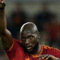 Ludnica u "Večnom gradu": Roma sa dva gola u nadoknadi "okrenula" Leće, Lukaku se "iskupio" za promašen penal