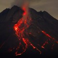 Ерупција вулкана и поплаве у Индонезији: Погинуло најмање 50 особа