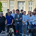Savo Manojlović došao u Niš da podrži opoziciju