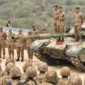 Pakistan pokrenuo vojnu operaciju napadima na dvije indijske zračne baze