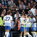 Šampion je "pao": Brajton srušio Liverpul, Mitoma i Hinšelvud doneli trijumf "Galebovima"