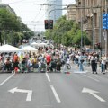 Protest i blokada ispred Vlade Srbije ušli u drugi dan: Okupljeni ne odustaju do ispunjenja zahteva