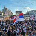Protest „Vidimo se na Vidovdan“ u Beogradu: Studenti skinuli redarske prsluke, incidenti u centru grada