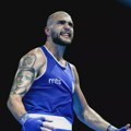 U Titelu u velelepnom dvorištu osvanuo bokserski ring, komšije ih tek sad ogovaraju