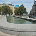 Novo cveće i čista fontana: "Šminkanje" centra Beograda tik uz ruglo Ćacilenda (FOTO)