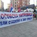 Okupljanje građana protiv blokada i u Kosovskoj Mitrovici (FOTO)