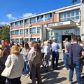 Nastavnici OŠ „Pavle Savić“ od danas u zakonskom štrajku