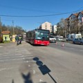 Autobus udario u stajalište kod Trošarine, jedna osoba povređena