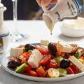 Grčka salata izazvala diplomatsku raspravu: Objava turskog ambasadora podelila mreže