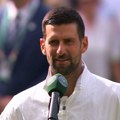 Novak Đoković dobio čudno pitanje od voditeljke na Vimbldonu posle pobede, pa je oduševio odgovorom