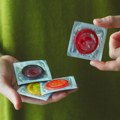 Pokret Kreni-Promeni danas deli kondome