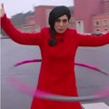 „Lažna“ Marina Abramović u performansu na ulici u Italiji, komentari – bolja od prave