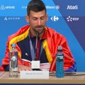 Novak usred konferencije zapevao poznati srpski hit: Evo šta je uradio kada je shvatio da je mikrofon upaljen