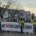 Pedesetak najodvažnijih Piroćanaca, ranom zorom i "zdignutu glavu", pešaka na studenski protest u Niš!