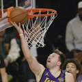 Luka Dončić potezom van terena očarao planetu