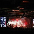 Bend „Lajbah“ prekinuo koncert u Nišu na 16 minuta: Odali počast nastradalima u Novom Sadu VIDEO