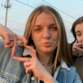 Milenu i njenu drugaricu pokosio kombi, nije im bilo spasa Njihova drugarica gledala užas (foto)